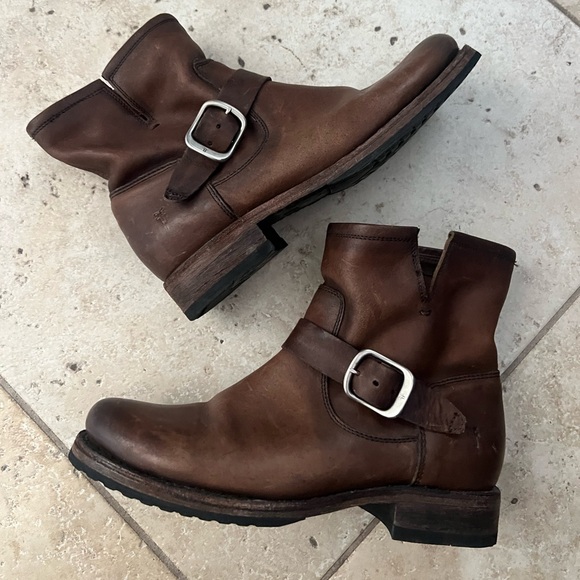 Frye Veronica Short Pull On Booties Boots Western Vintage New Size 8 Stone - Picture 15 of 16